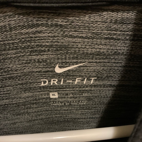 Nike Dri Fit Pullover - Picture 2 of 2